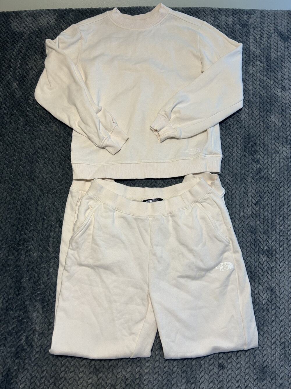 The North Face Sweatshirt & Sweatpants 2 Piece Set Girls 2XL Cream Fleece Cotton